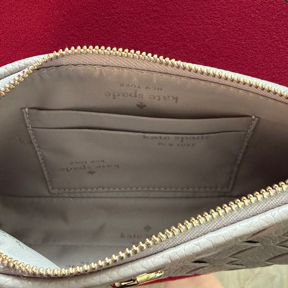 KATE SPADE Convertible Wristlet (NWT) - Picture 5 of 7